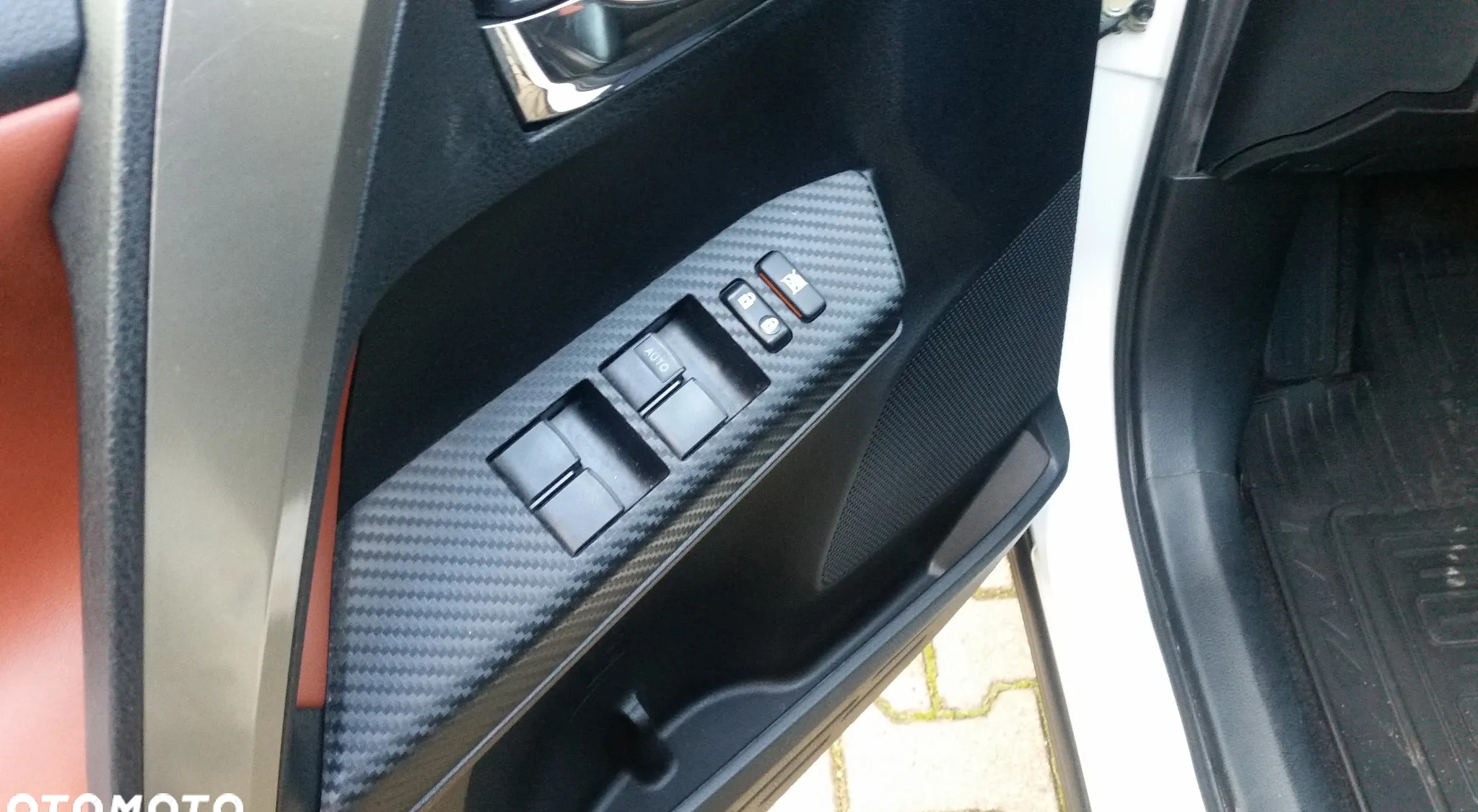 Toyota RAV4 cena 70500 przebieg: 209900, rok produkcji 2015 z Koluszki małe 106